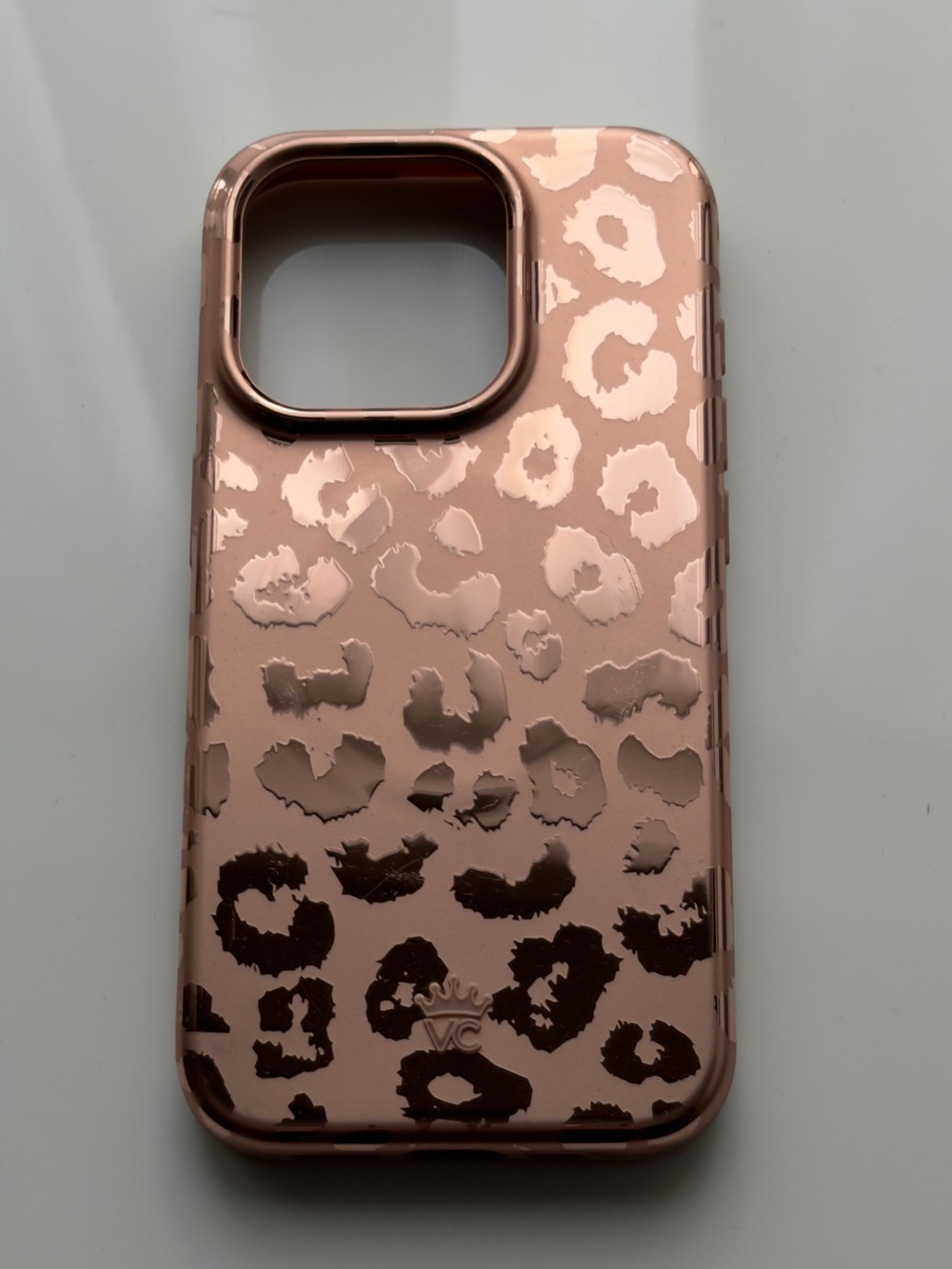 Velvet Caviar Bronze Leopard MagSafe iPhone 15 Pro Case 🤎